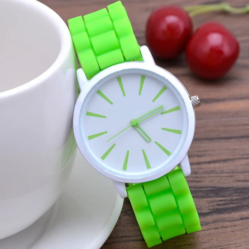 Minimalist Silicone Watch with Comfortable Strap Replacement