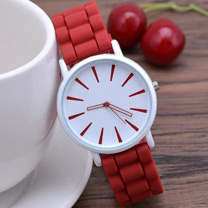 Minimalist Silicone Watch with Comfortable Strap Replacement