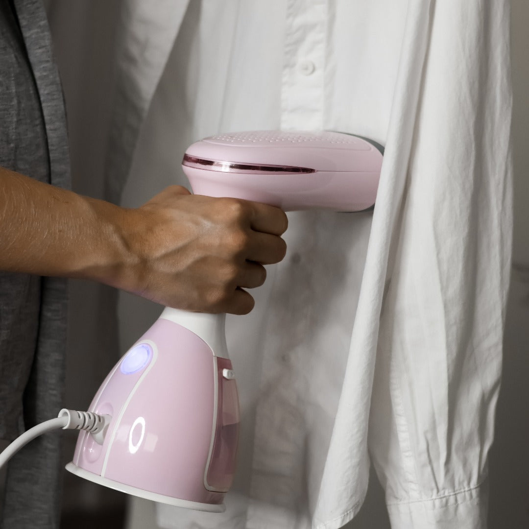 Compact Garment Steamer for Effortless Clothing Care