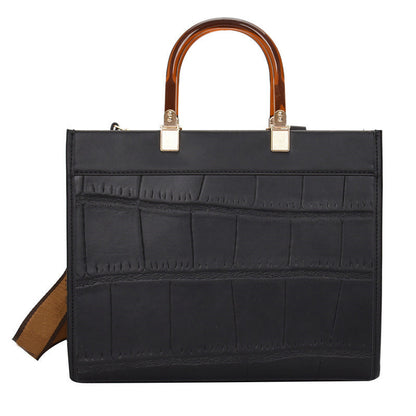 Stylish Travel Bag with Ample Storage Space