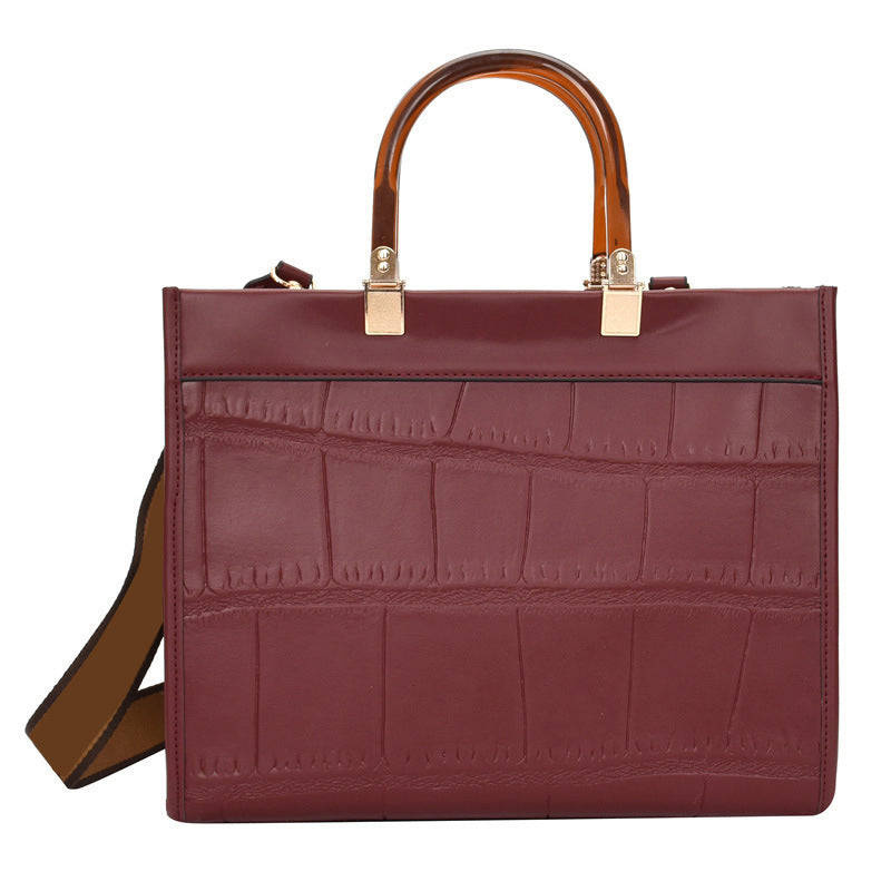 Stylish Travel Bag with Ample Storage Space