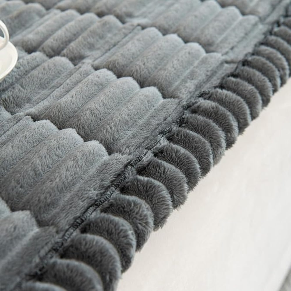 Luxurious Non-Slip Sofa Protector with Elegant Quilted Design