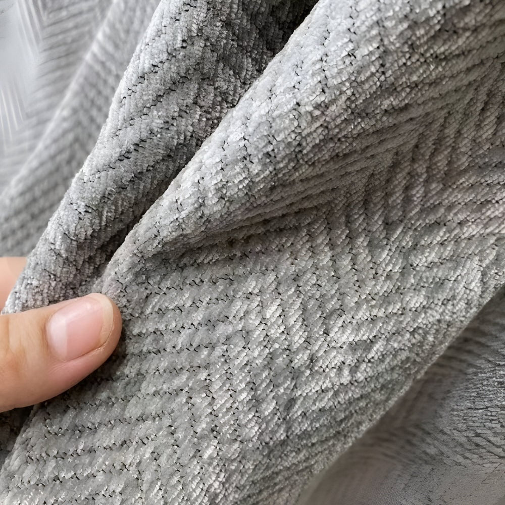 Textured Woven Throw Blanket for Sofas with Stylish Fringes