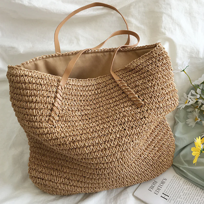 Woven Chic Handbag with Shoulder Strap for Everyday Use