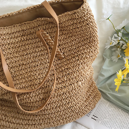 Woven Chic Handbag with Shoulder Strap for Everyday Use