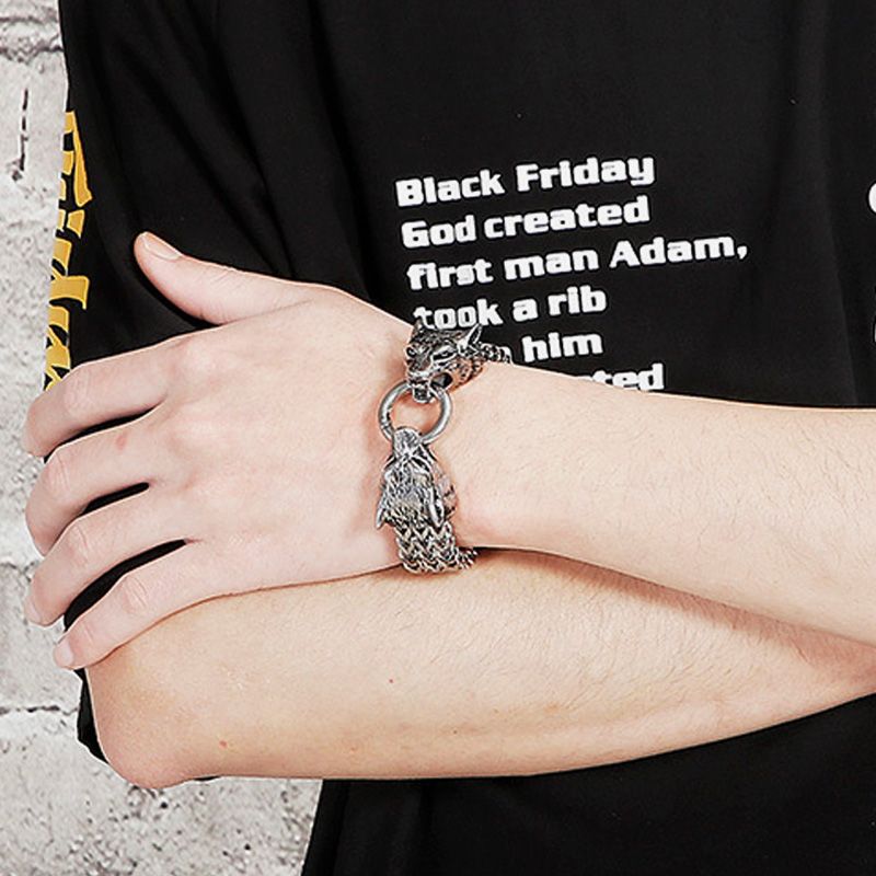 Men's Vintage Wolf Dual-Head Bracelet for Strength