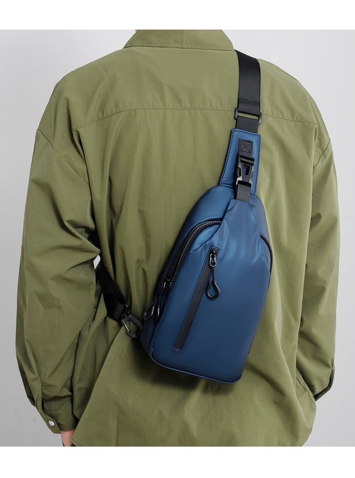 Versatile Chest Bag – Style Meets Functionality