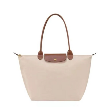 Timeless Design Handbag with Luxurious Handles
