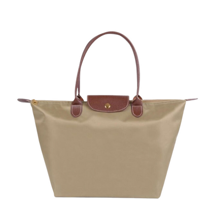 Timeless Design Handbag with Luxurious Handles