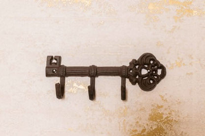 Vintage Key-Inspired Wall Hook with 3 Durable Hangers
