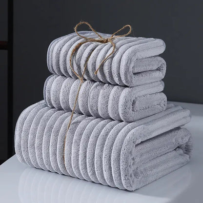 Chenille Towel Set in Earthy Hues – Soft and Cozy Experience