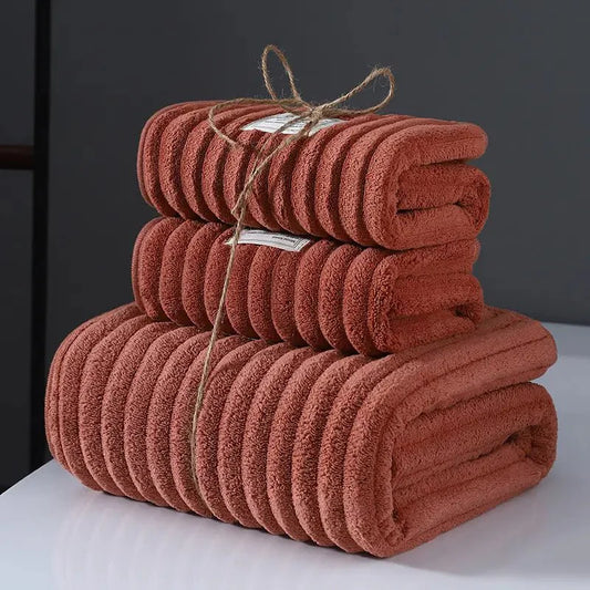 Chenille Towel Set in Earthy Hues – Soft and Cozy Experience