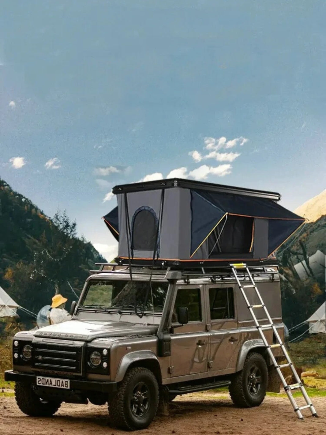 Off-Road Vehicle Rooftop Tent - 4x4 Size