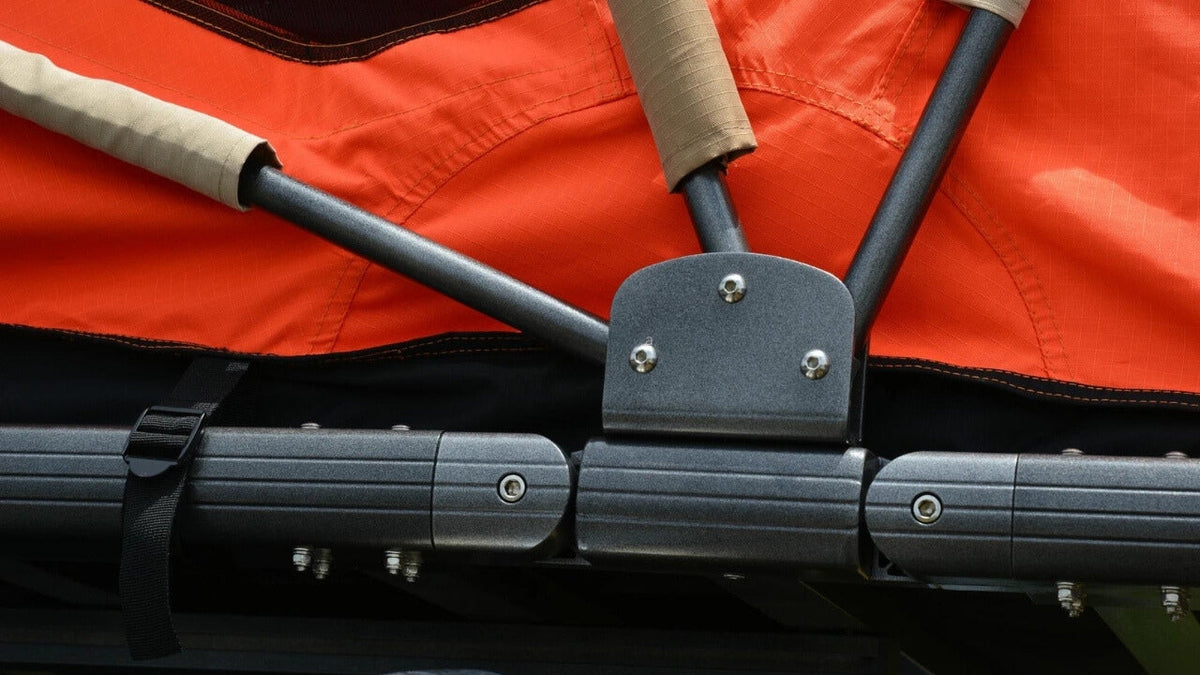 Two-Person Compact Rooftop Tent