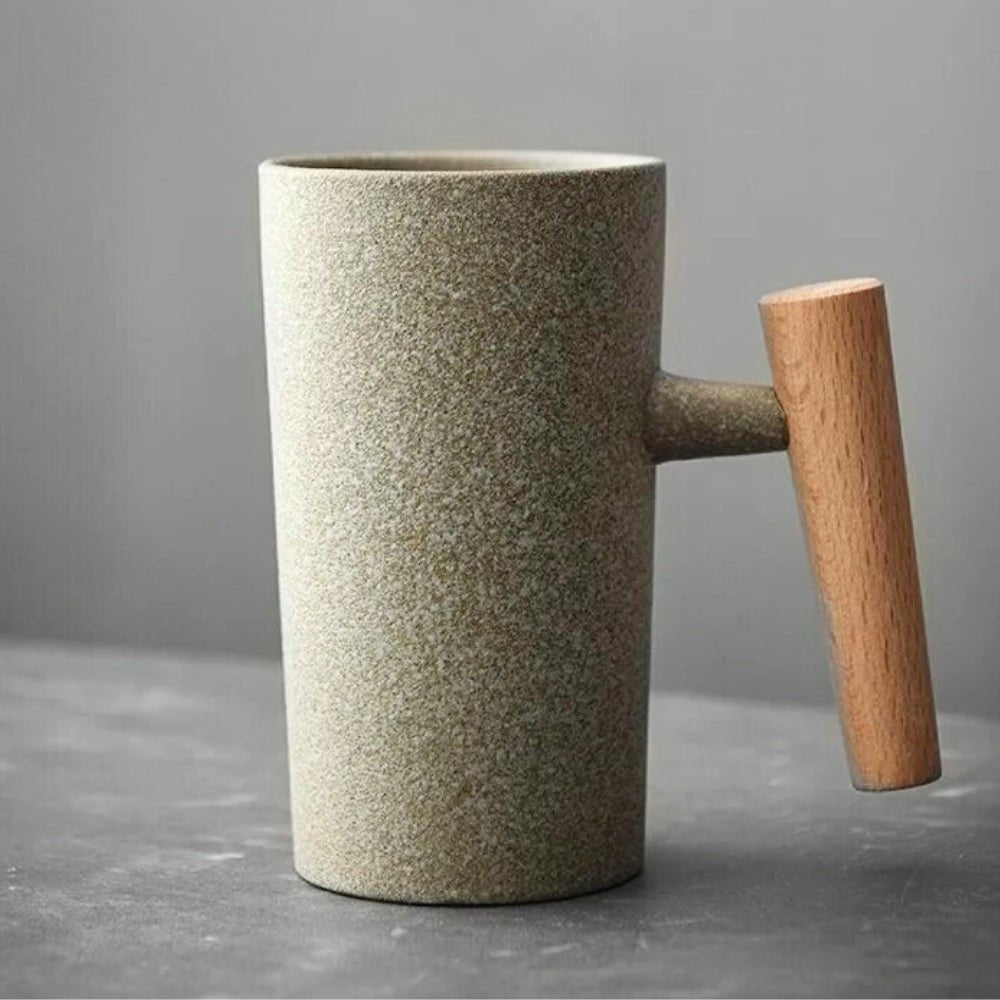 Vintage-Style Ceramic Mug – Rustic Drinkware for Beverages