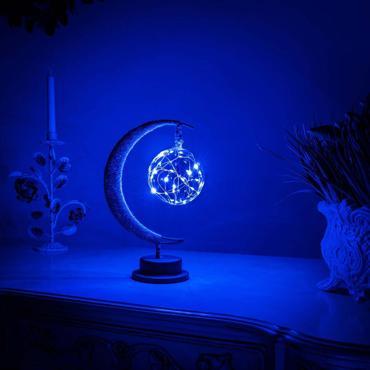 Celestial Charm Table Lamp – Enchanting Lunar Illumination
