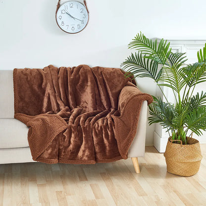 Waterproof Blanket – Reversible, Stain-Resistant & Soft Plush Design