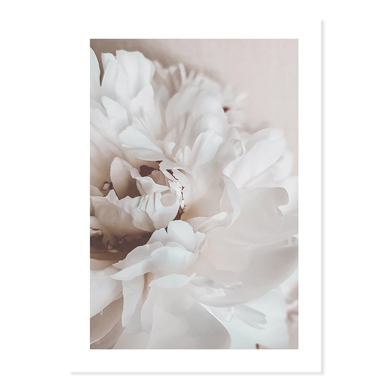 Tranquil Floral Canvas Art for Serene Spaces
