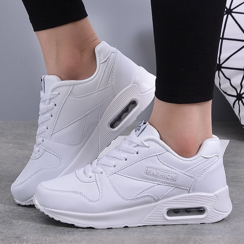 Stylish Lightweight Sneakers for Everyday Comfort