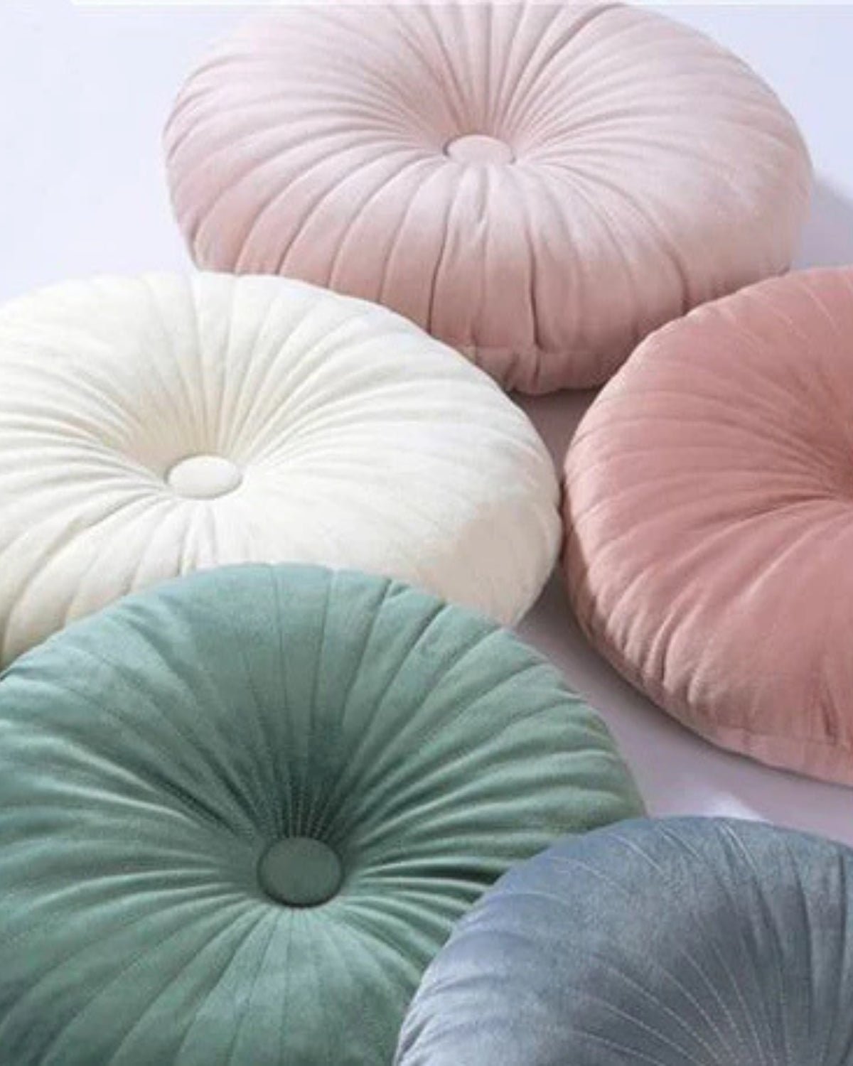 Round Velvet Cushion – Soft and Luxurious Accent Pillow