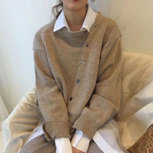 Comfortable Waistcoat with Playful Button Placket