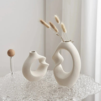 Abstract Ceramic Vase Set – Stylish Decor for Contemporary Interiors