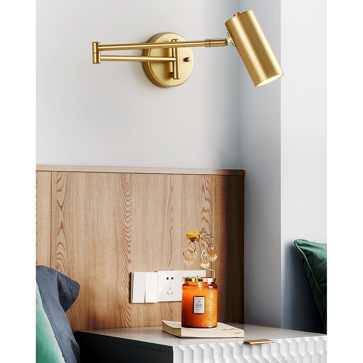 Versatile Swing Arm Wall Light for Enhanced Illumination
