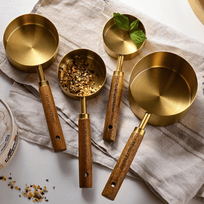 8-Piece Wooden Measuring Set Made of Walnut