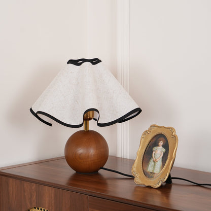 Sculpted Table Lamps in Modern Design with 3-Level Dimming