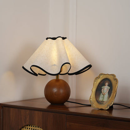 Sculpted Table Lamps in Modern Design with 3-Level Dimming