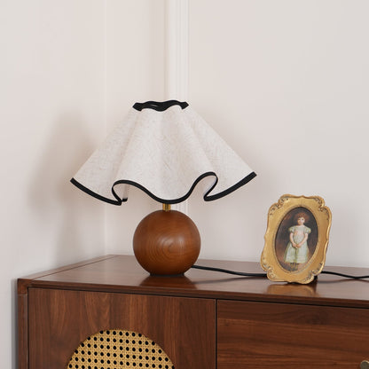 Sculpted Table Lamps in Modern Design with 3-Level Dimming