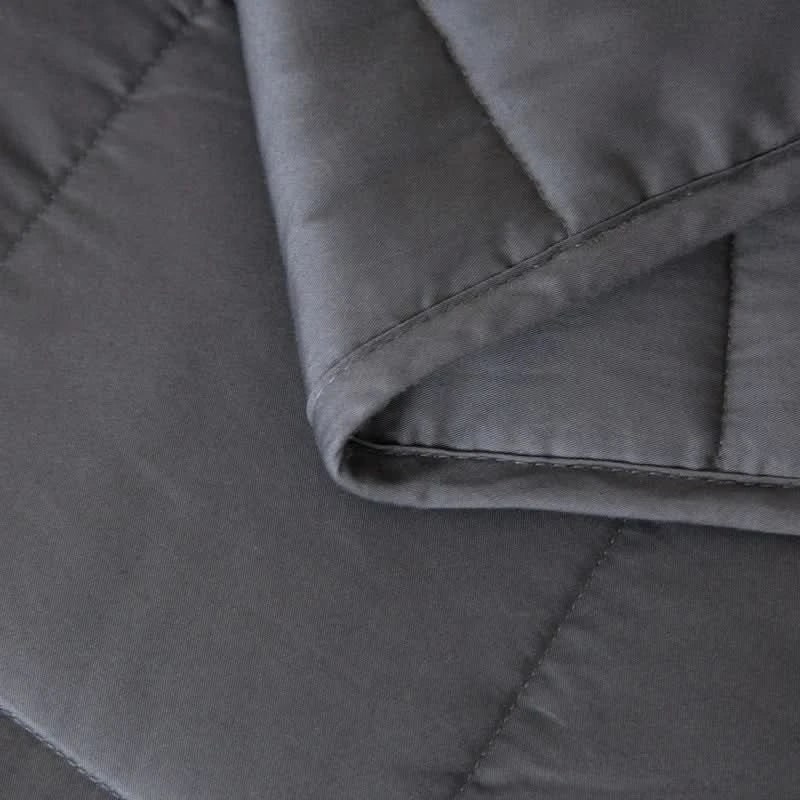 Comforting Weighted Blanket for Enhanced Sleep Experience