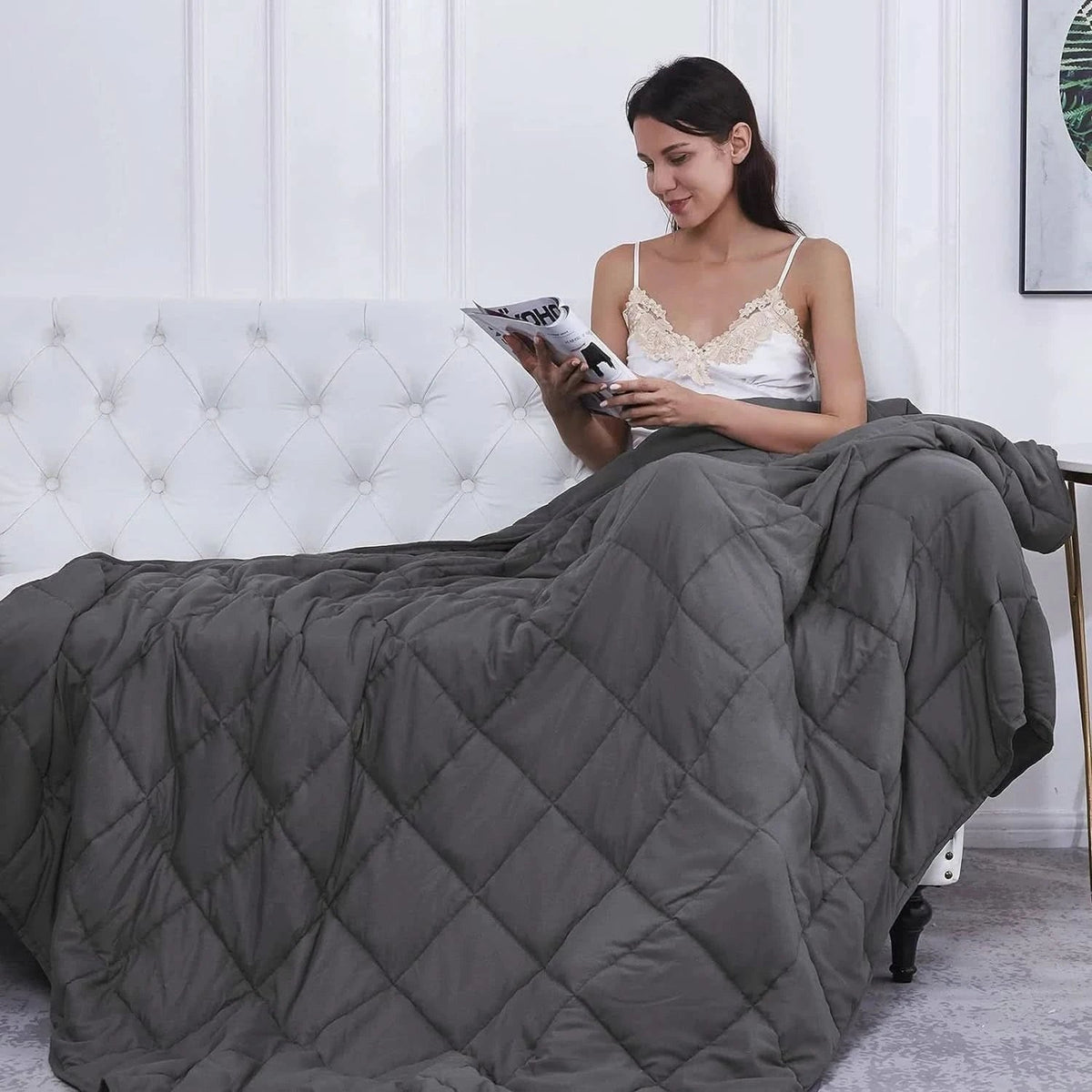 Comforting Weighted Blanket for Enhanced Sleep Experience