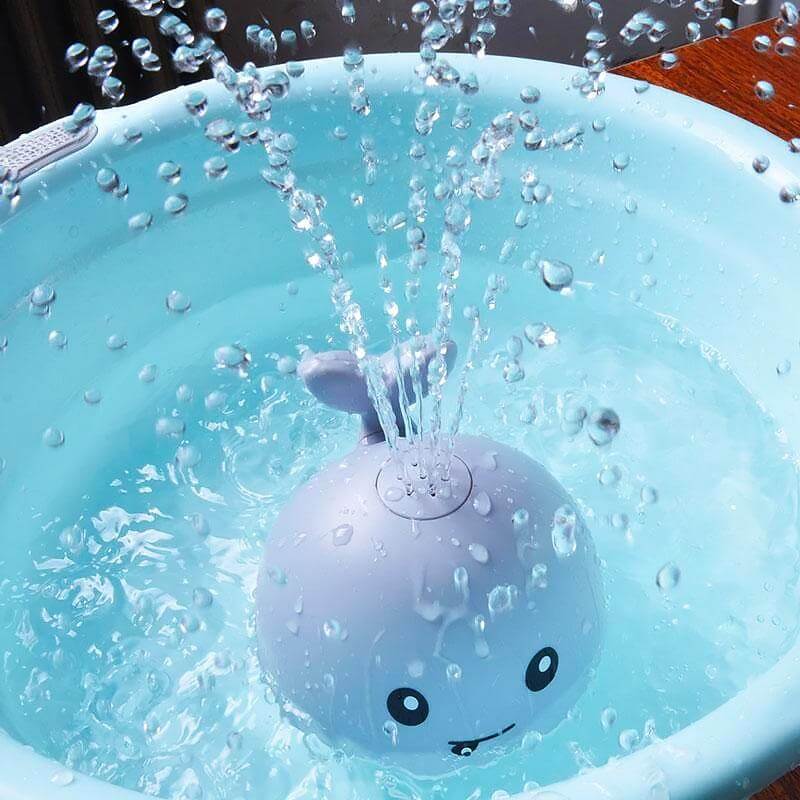 Water Sprinkler Whale Bath Toy