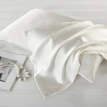 Revitalizing Silk Pillowcase Duo for Enhanced Beauty Sleep