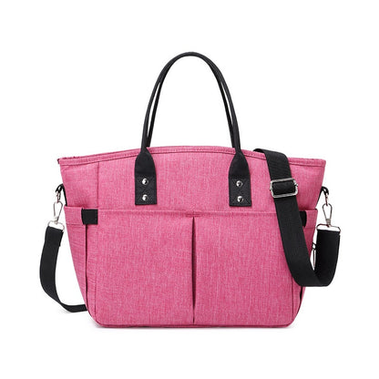 Chic Insulated Lunch Carrier with Versatile Shoulder Strap
