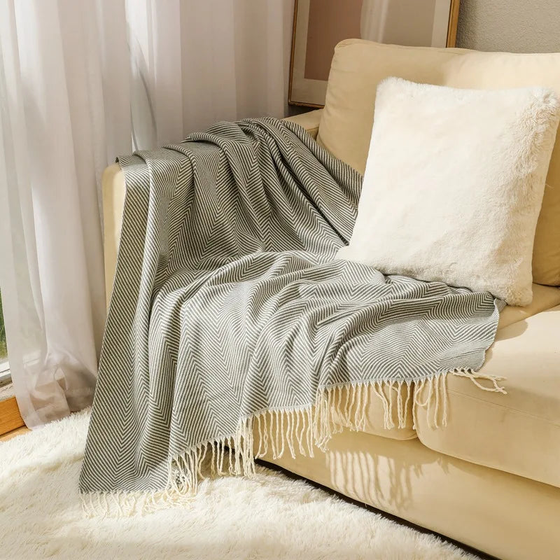 Luxurious Cotton Herringbone Throw Blanket with Fringe